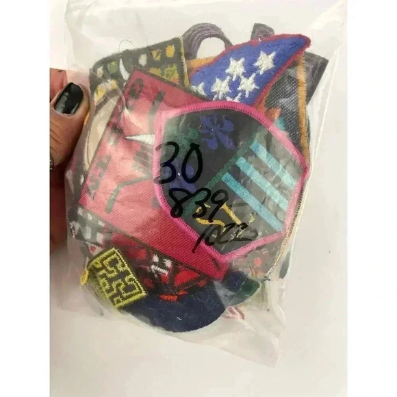 30 PC Assorted Sewing Applique Patches Iron on Sew On NEW Mixed Vintage - Picture 11 of 11